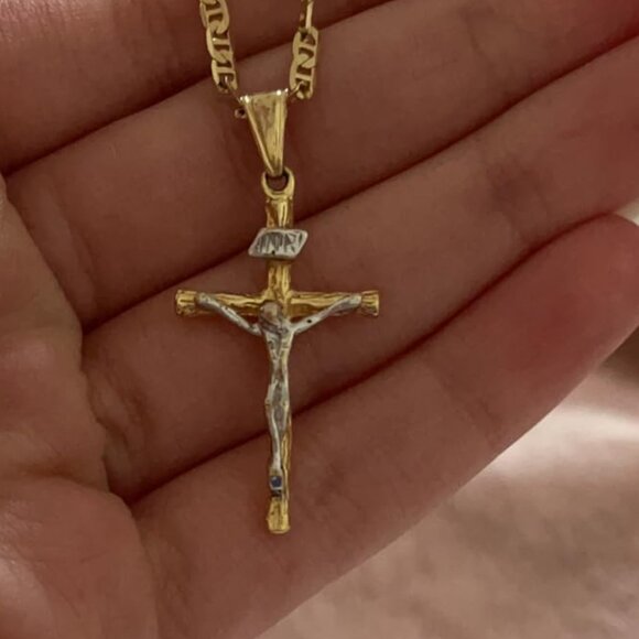 Neiman Marcus 18K Gold Plated Two-Tone Cross Flat Mariner Necklace - Picture 1 of 4
